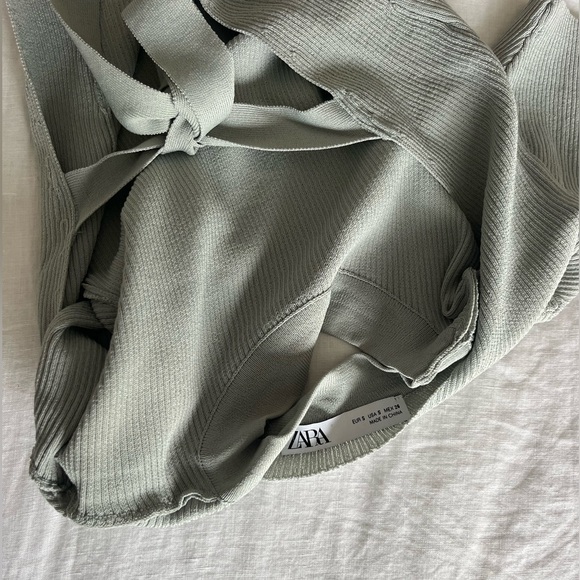Zara Open-Back Ribbed Top - Picture 3 of 3